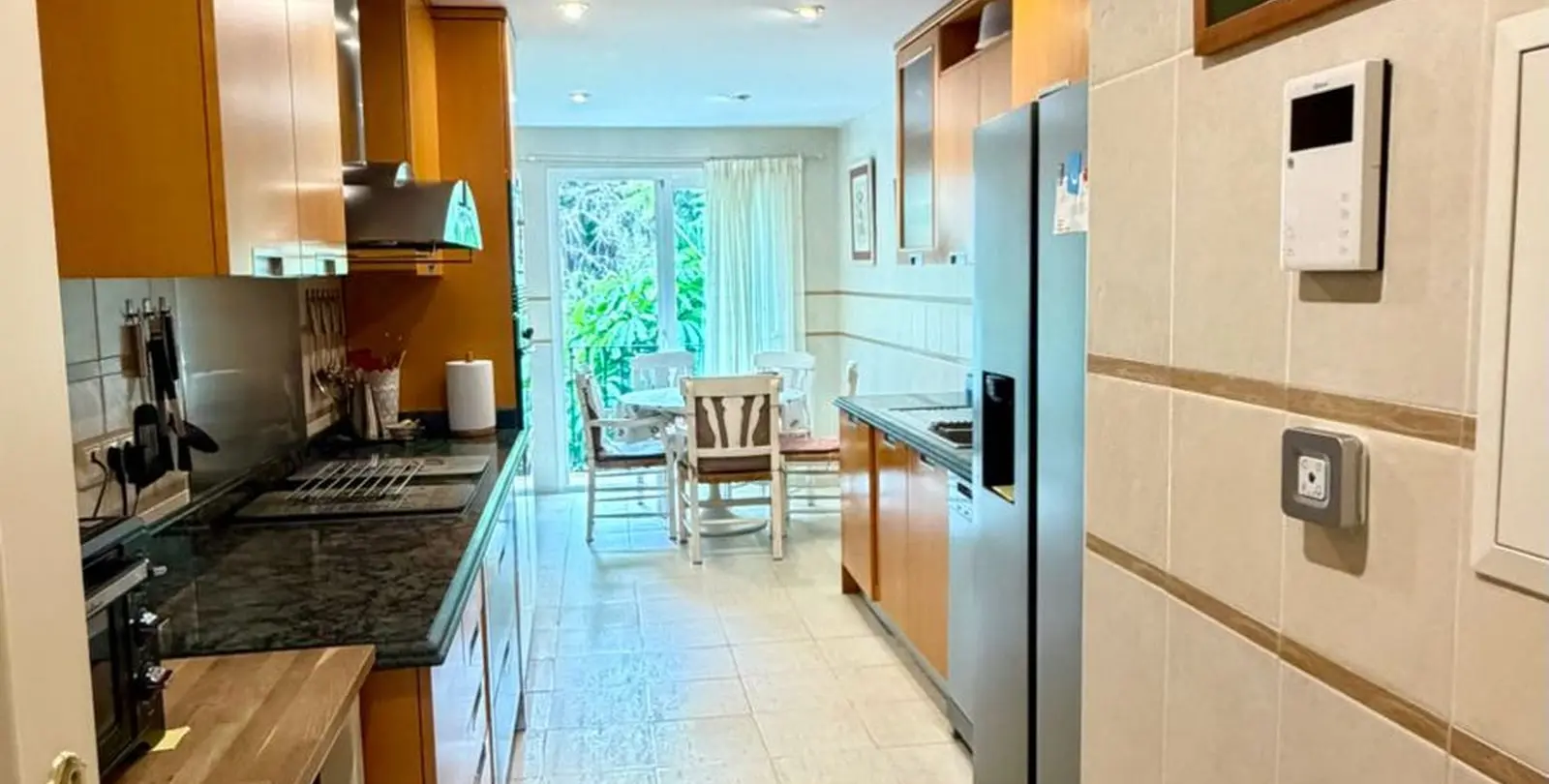 Venta de apartamento en planta media en Marbella 16