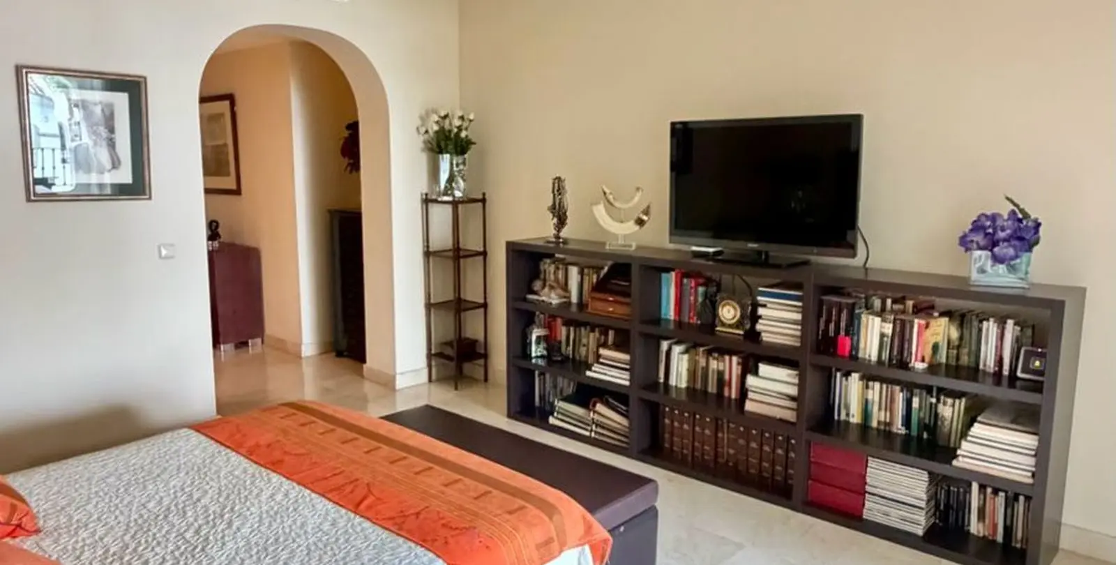 Venta de apartamento en planta media en Marbella 32