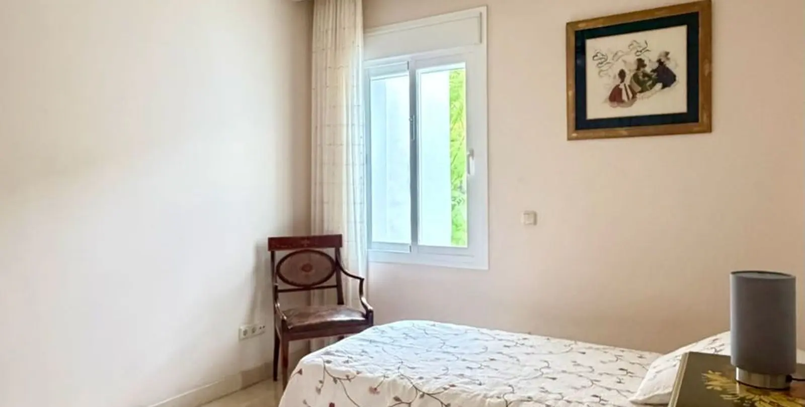 Venta de apartamento en planta media en Marbella 37