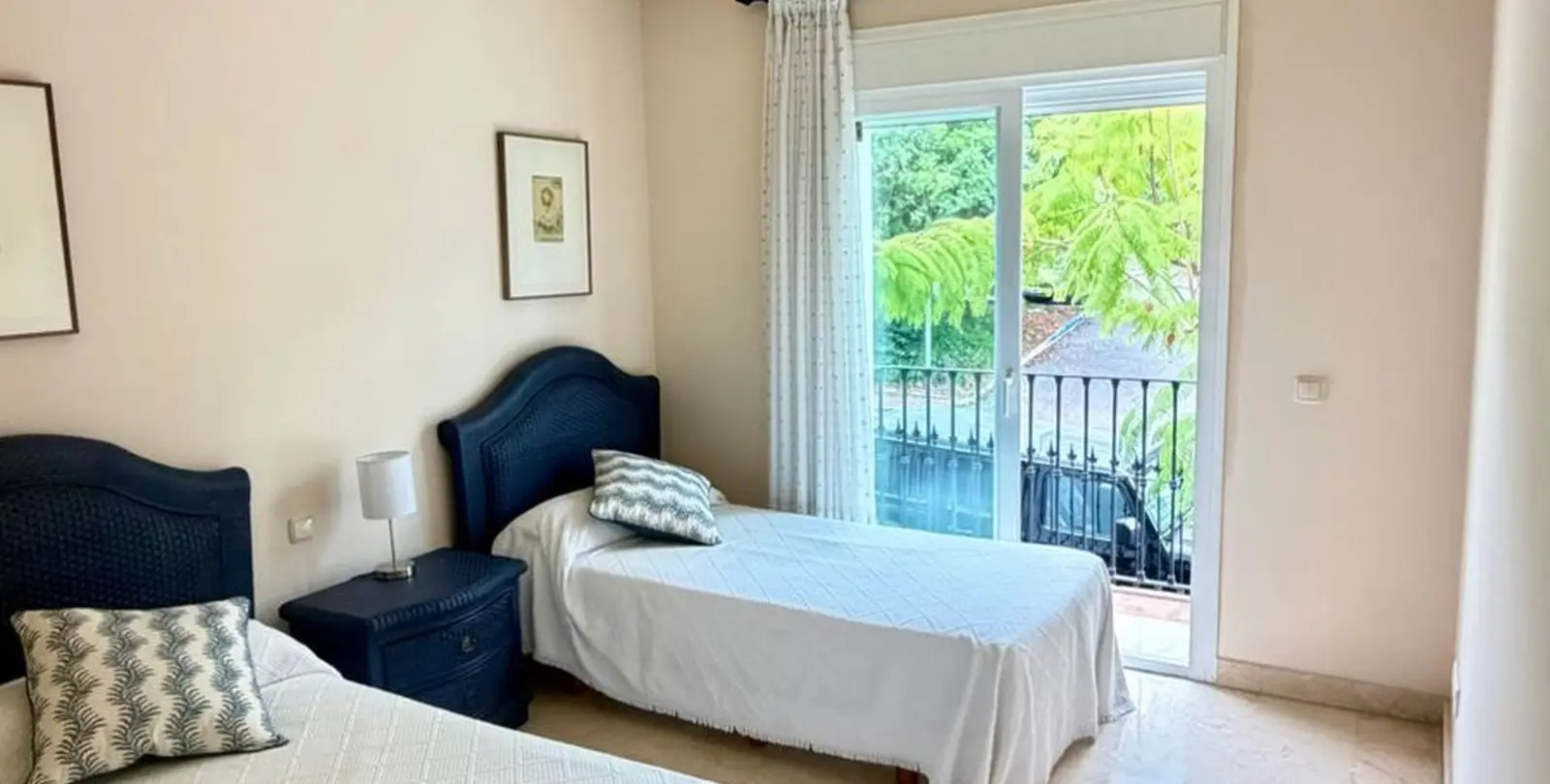 Venta de apartamento en planta media en Marbella 38