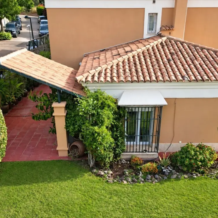Venta de casa pareada en Marbella