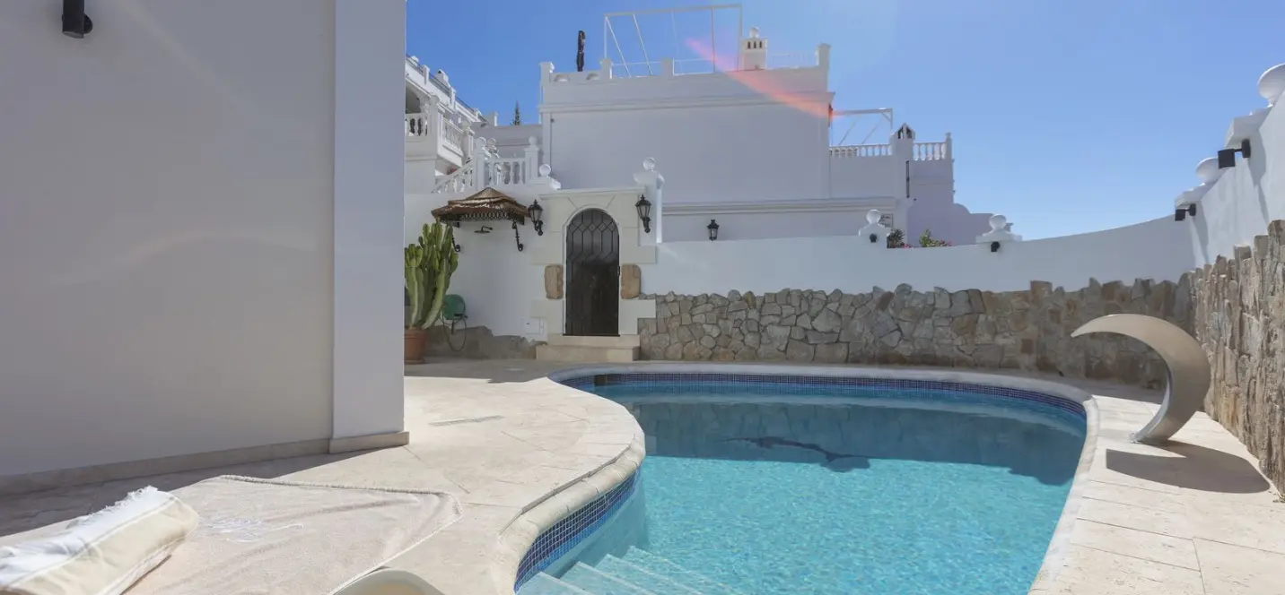 Venta de casa pareada en Nueva Andalucía 1