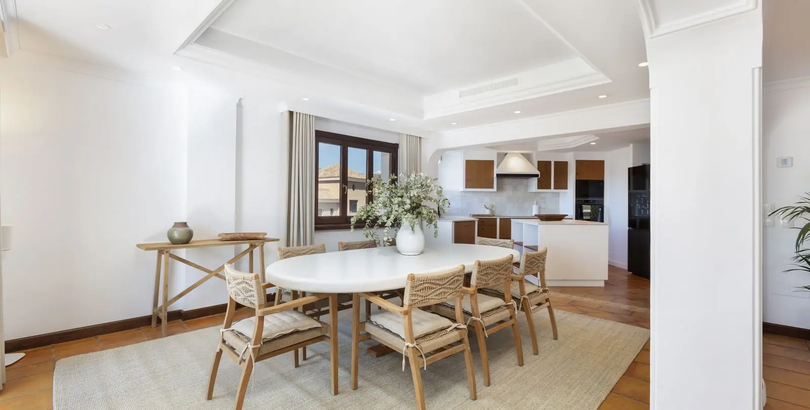 Venta de casa pareada en Nueva Andalucía 10