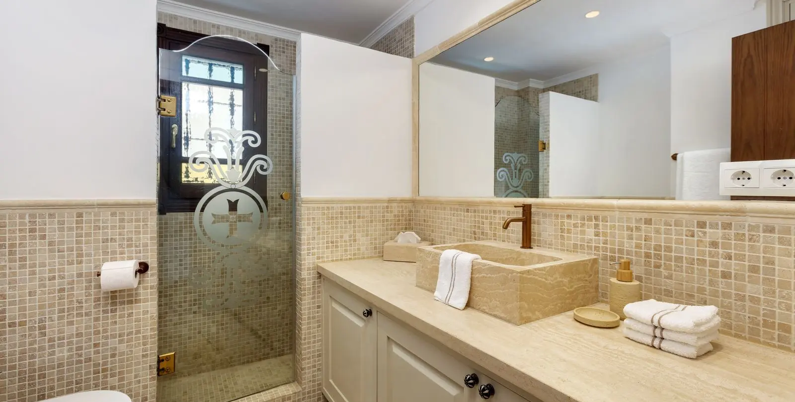 Venta de casa pareada en Nueva Andalucía 18