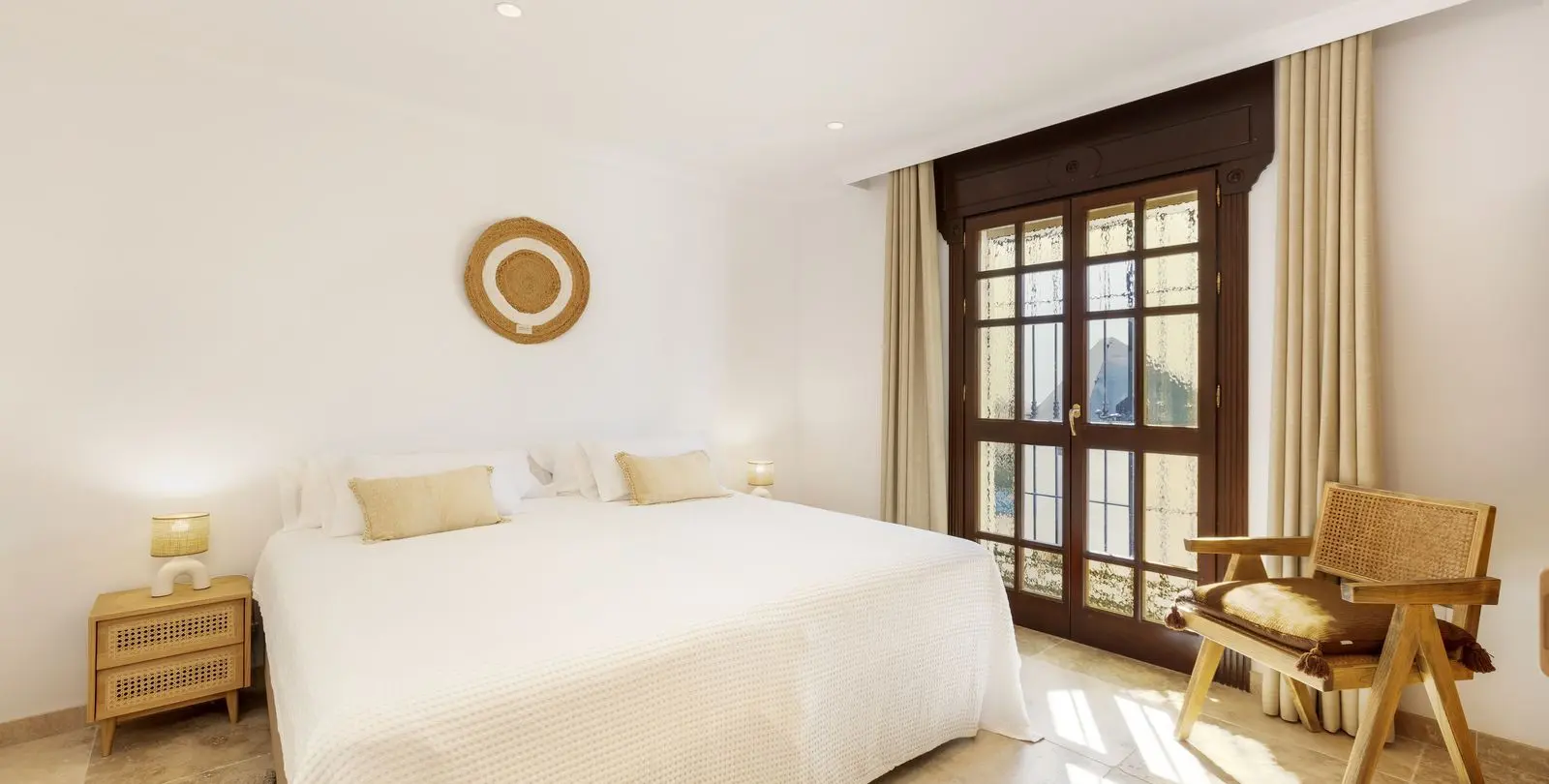 Venta de casa pareada en Nueva Andalucía 19