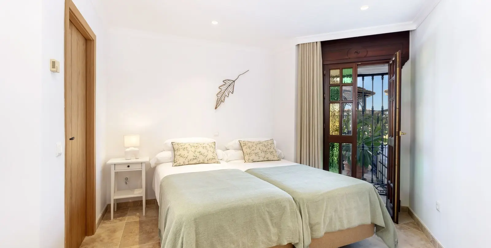 Venta de casa pareada en Nueva Andalucía 26