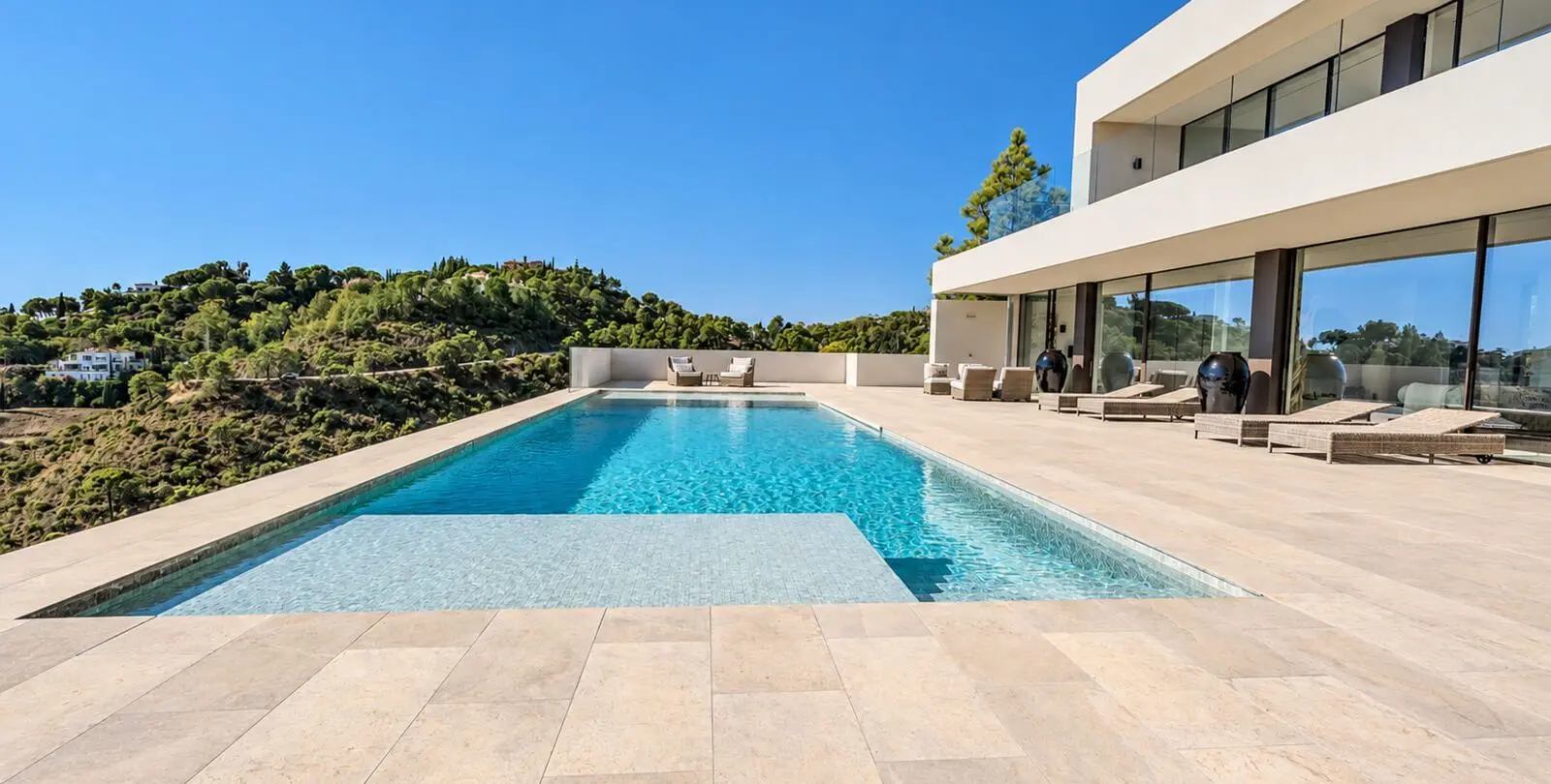Venta de finca - cortijo en The Golden Mile 13