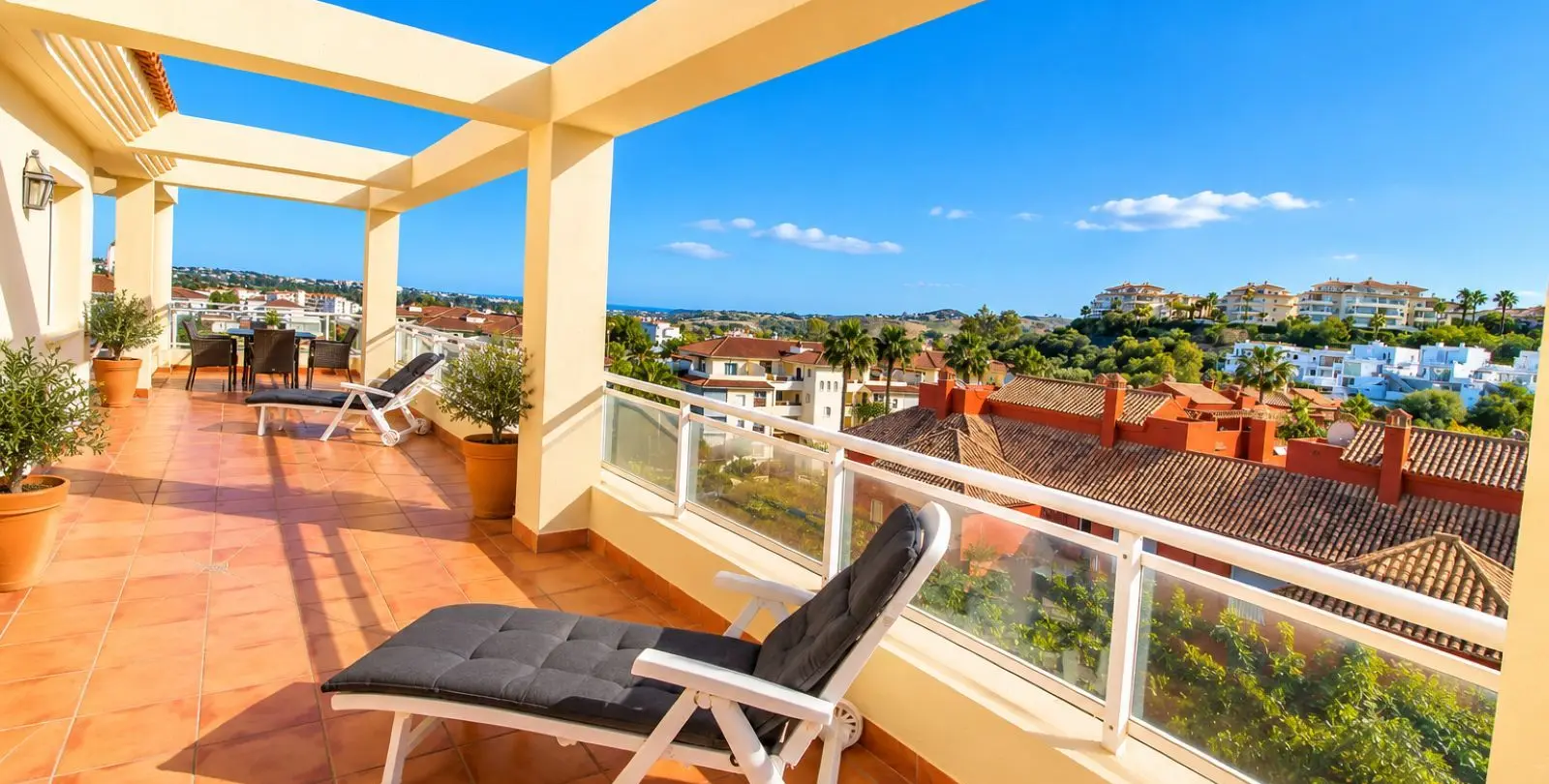 Sale of penthouse in La Cala Hills 3