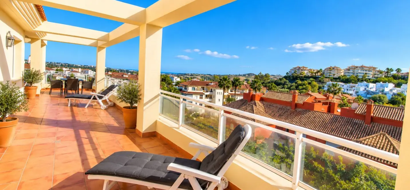 Sale of penthouse in La Cala Hills 2
