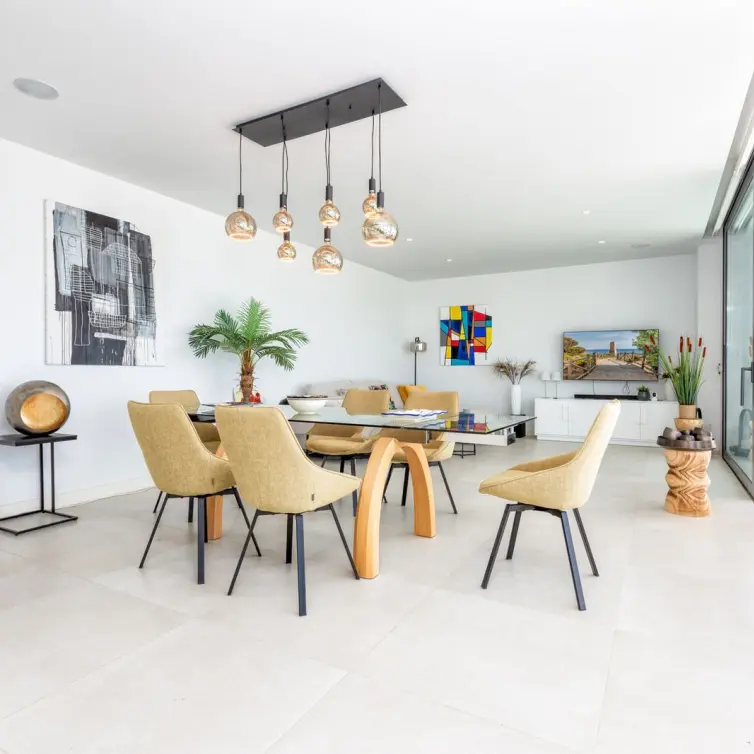 Venta de apartamento en planta media en Higueron