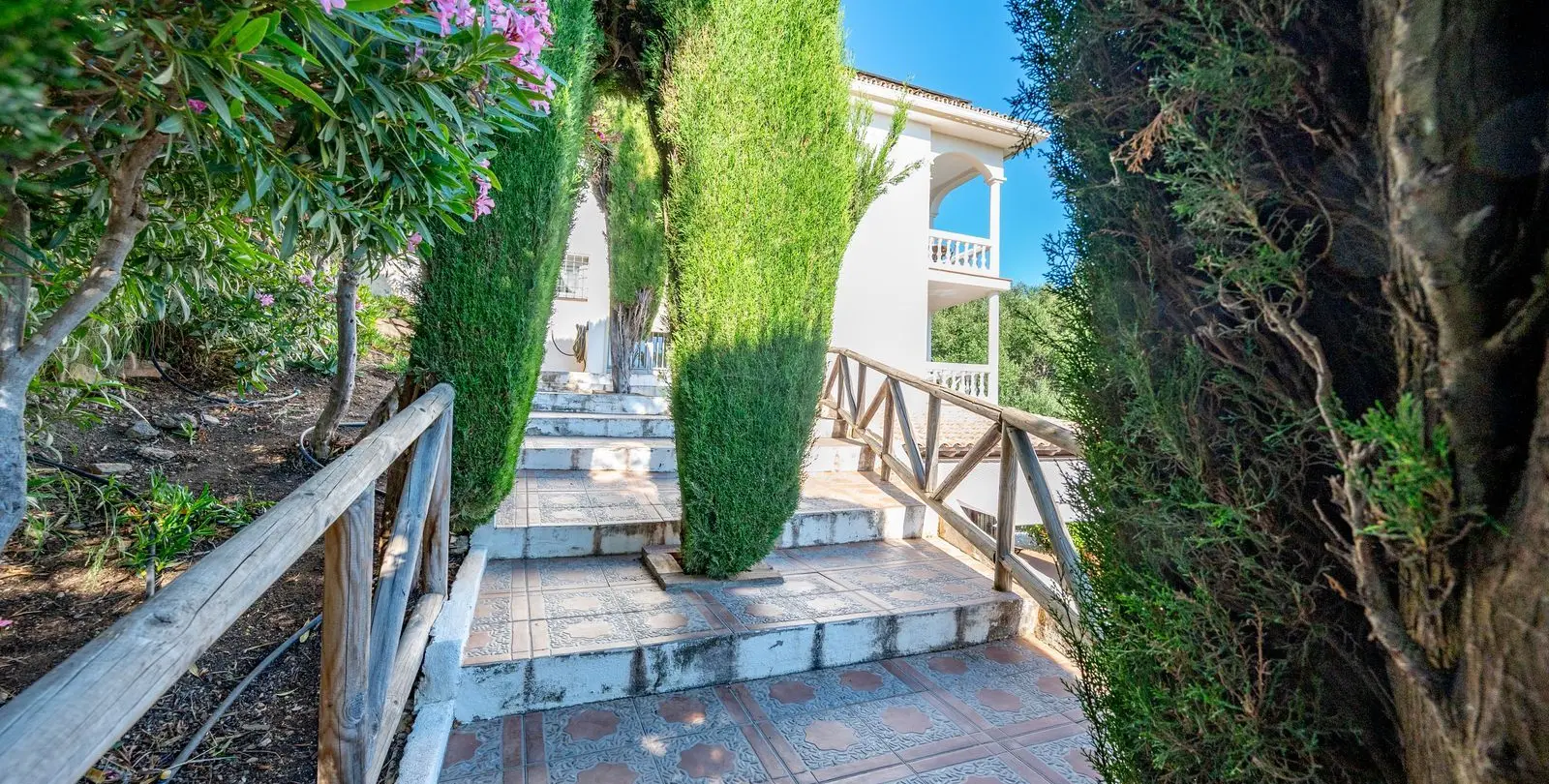 Venta de villa independiente en La Cala de Mijas 32