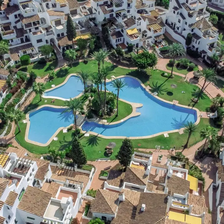 Venta de apartamento en planta baja en Nueva Andalucía
