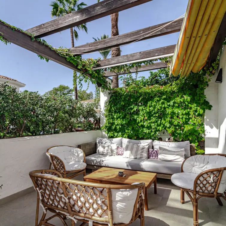 Venta de apartamento en planta baja en Nueva Andalucía