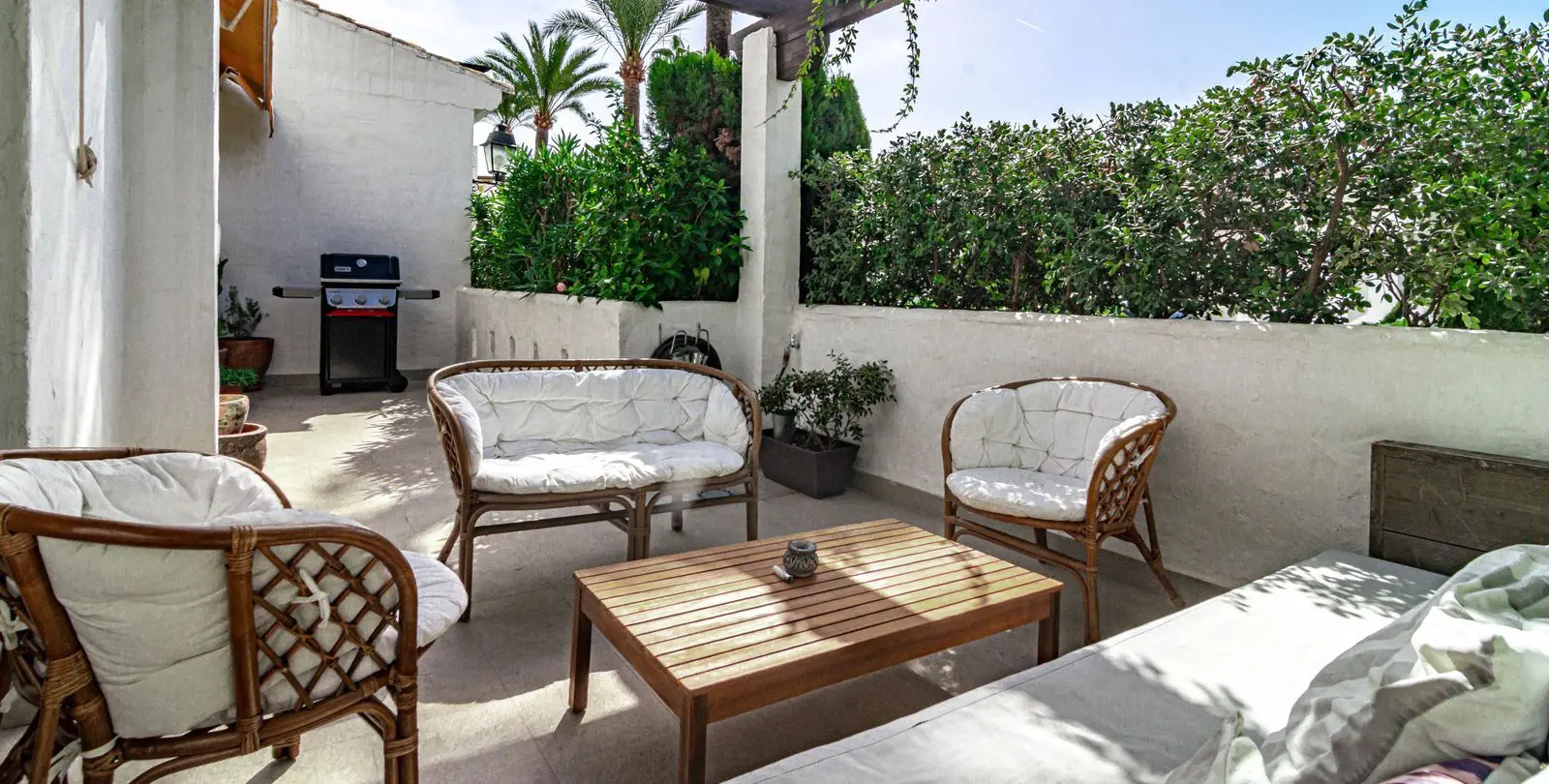 Venta de apartamento en planta baja en Nueva Andalucía 4