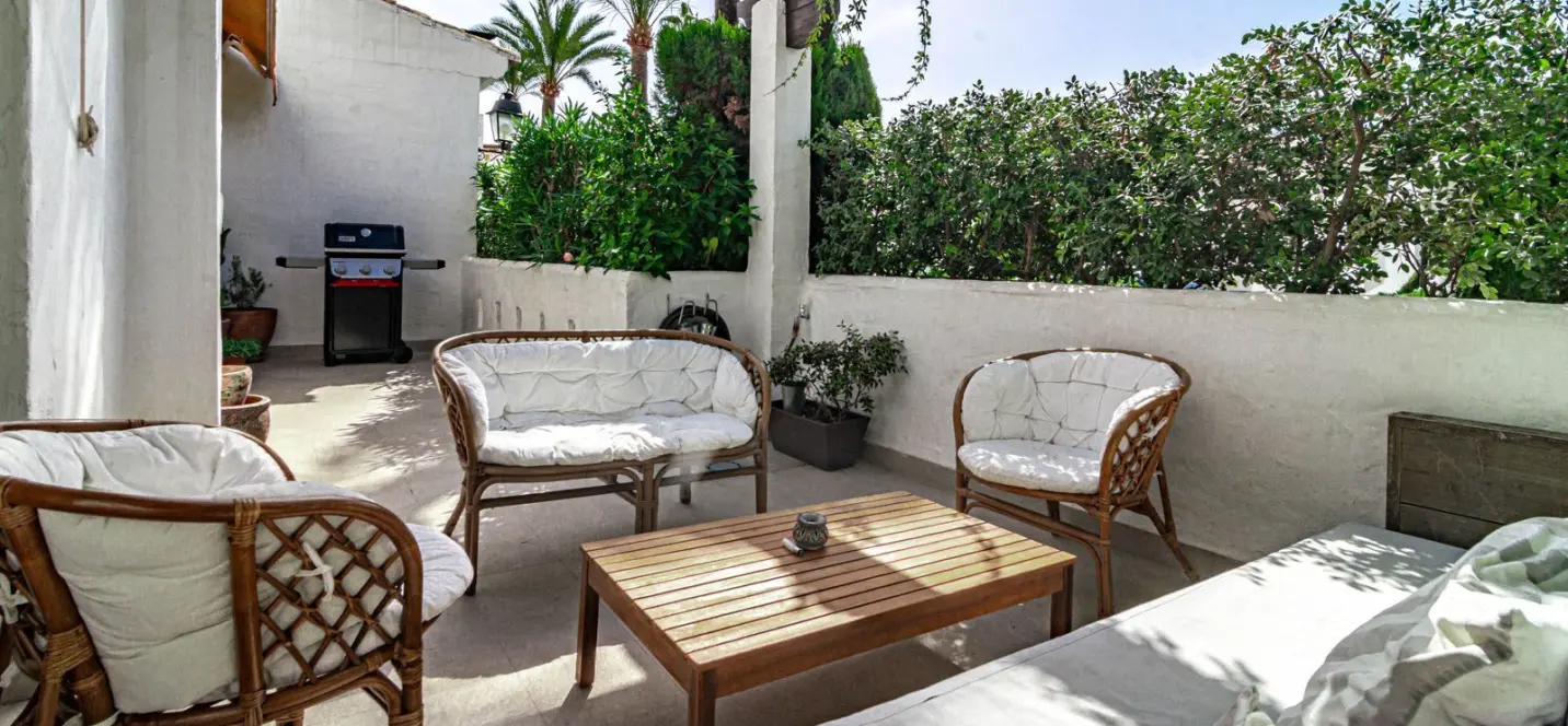 Venta de apartamento en planta baja en Nueva Andalucía 3