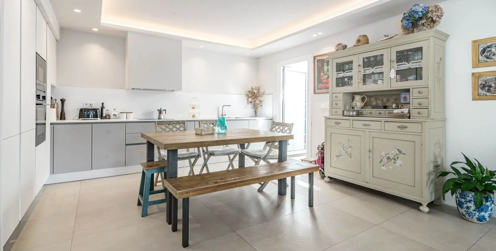 Venta de apartamento en planta baja en Nueva Andalucía 10