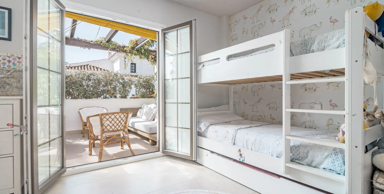 Venta de apartamento en planta baja en Nueva Andalucía 21