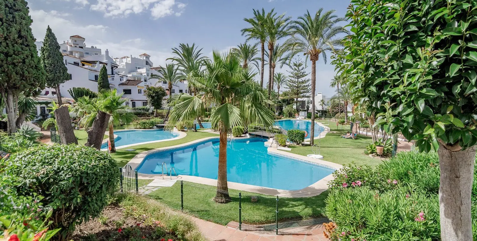Venta de apartamento en planta baja en Nueva Andalucía 41