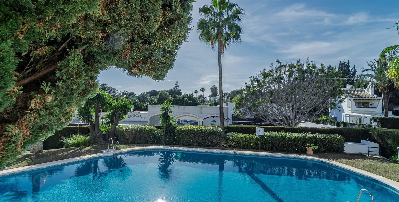 Venta de apartamento en planta baja en Nueva Andalucía 43