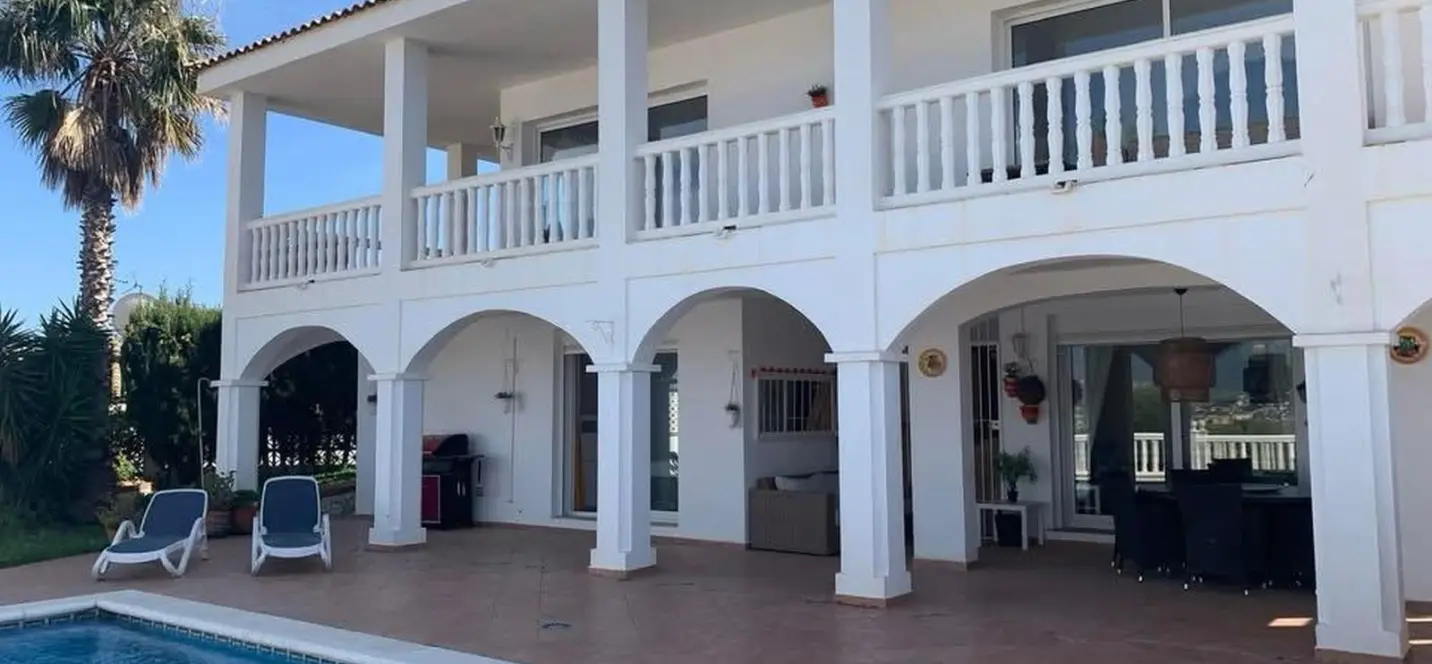 Venta de villa independiente en Cerros del Aguila 0