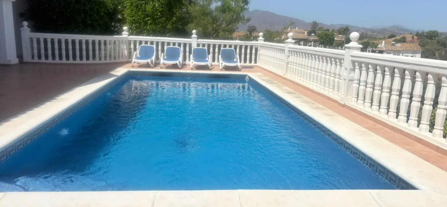 Venta de villa independiente en Cerros del Aguila 1