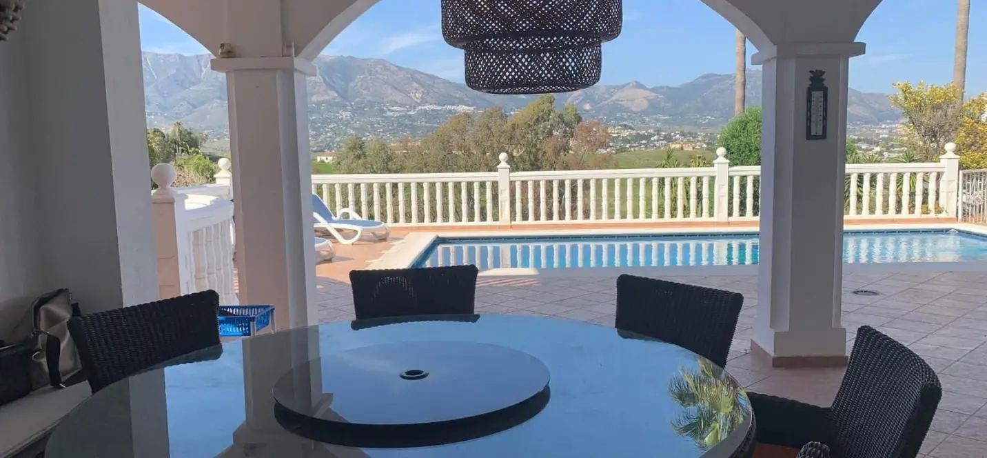 Venta de villa independiente en Cerros del Aguila 2