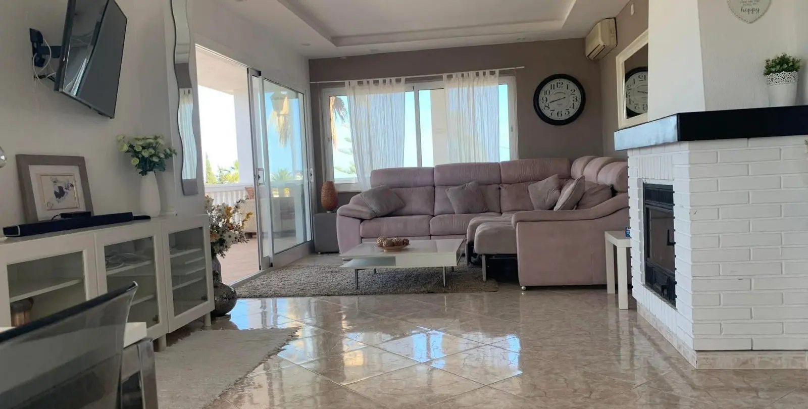 Venta de villa independiente en Cerros del Aguila 6