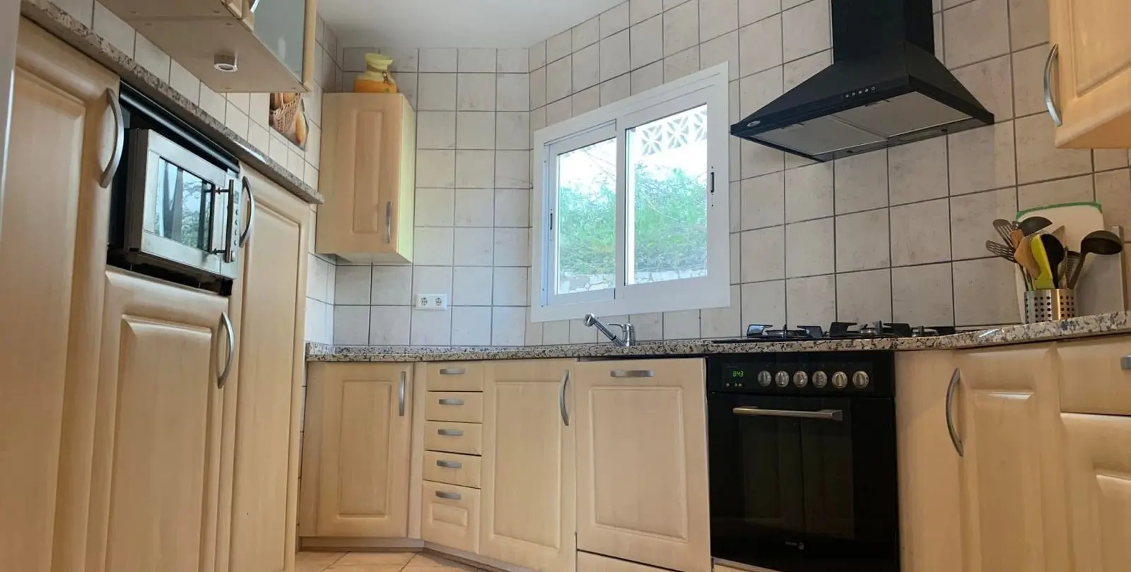Venta de villa independiente en Cerros del Aguila 8