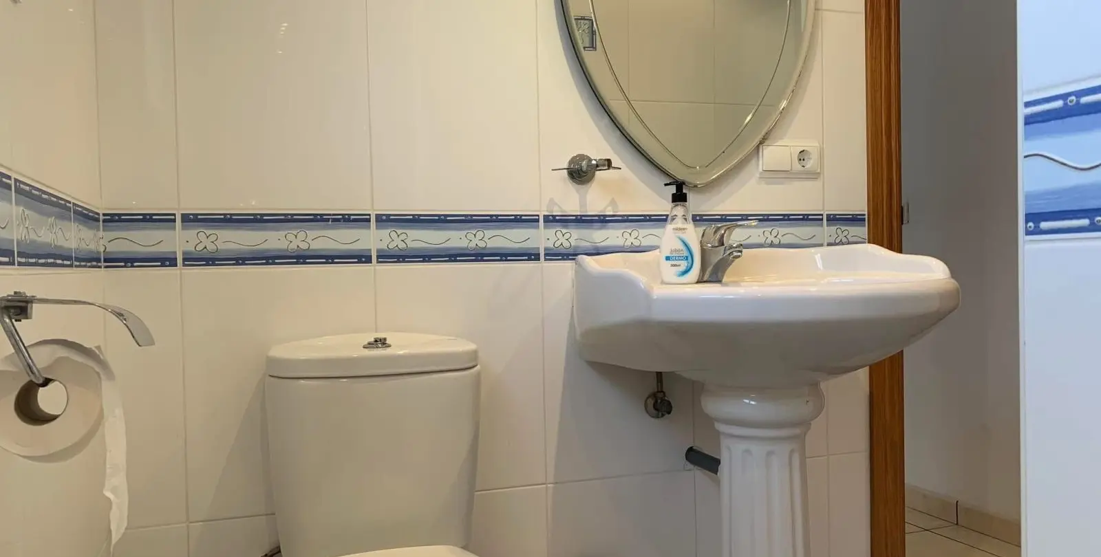 Venta de villa independiente en Cerros del Aguila 18