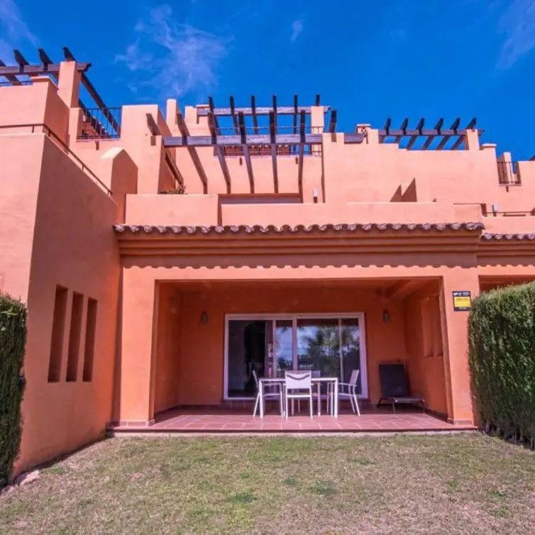 Venta de casa pareada en El Paraiso