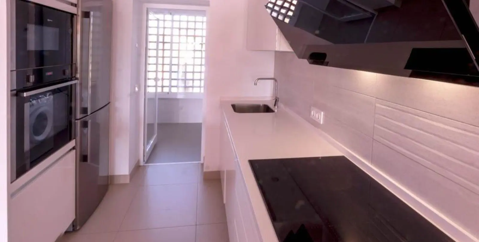 Venta de casa pareada en El Paraiso 13
