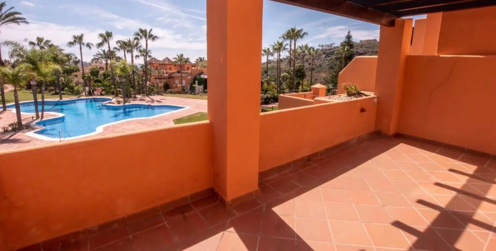 Venta de casa pareada en El Paraiso 20