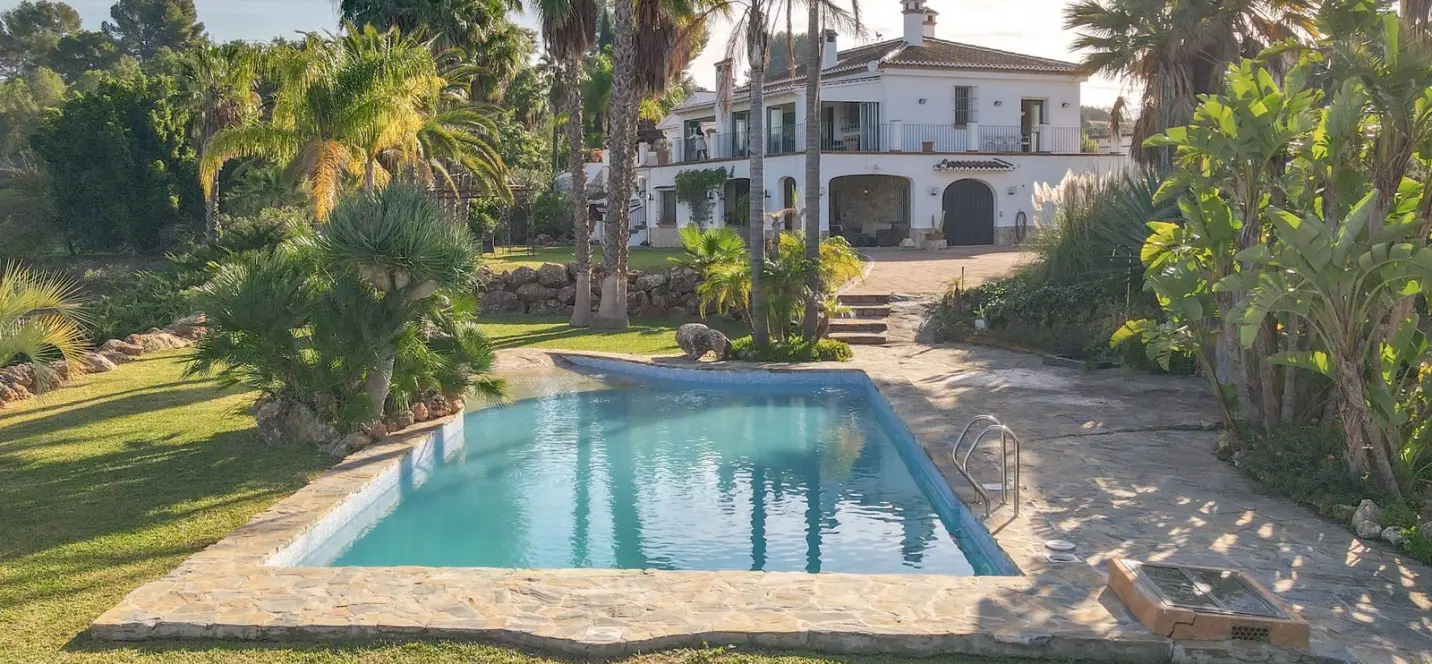 Venta de villa independiente en Alhaurín el Grande 0
