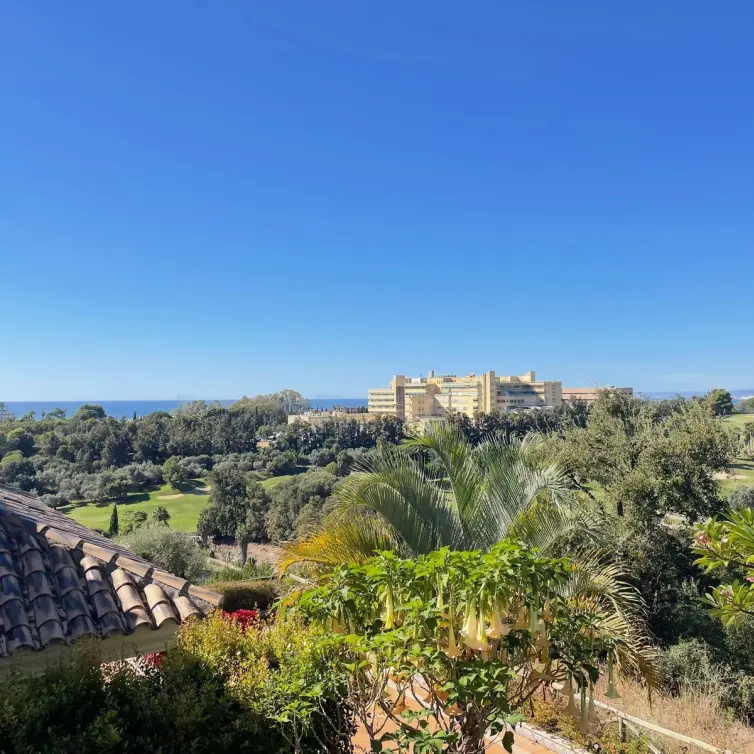 Venta de casa pareada en Marbella