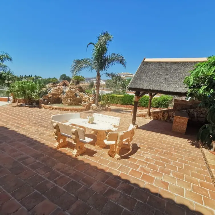 Venta de finca - cortijo en La Cala de Mijas