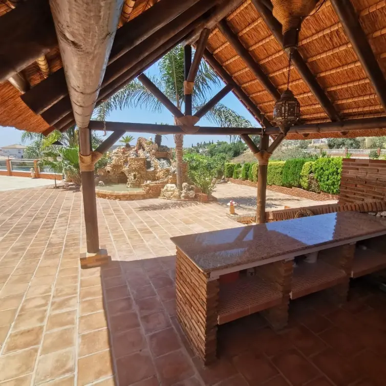 Venta de finca - cortijo en La Cala de Mijas